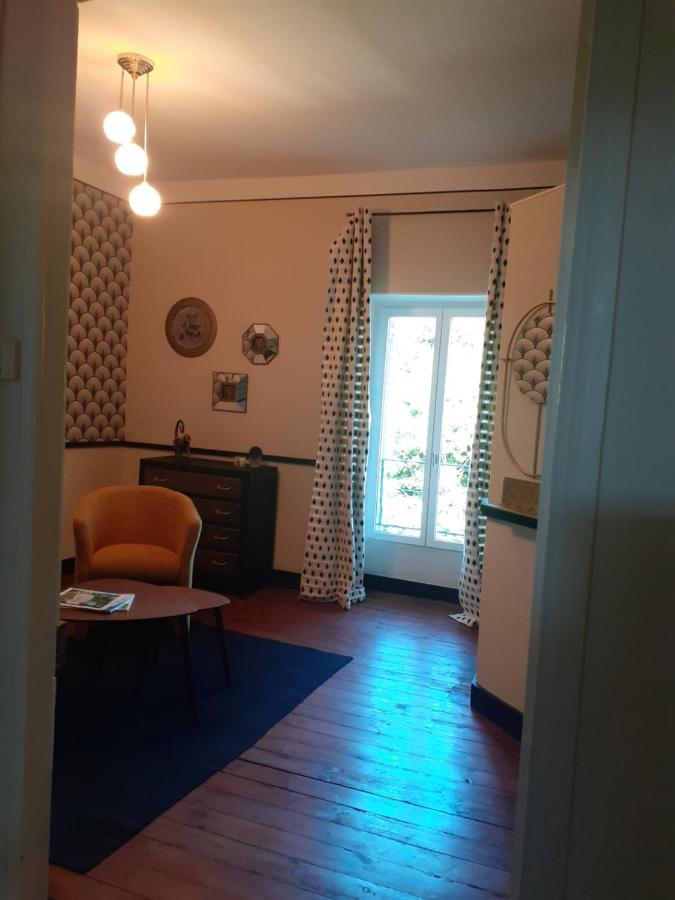 Maison blanche Cherval Extérieur photo
